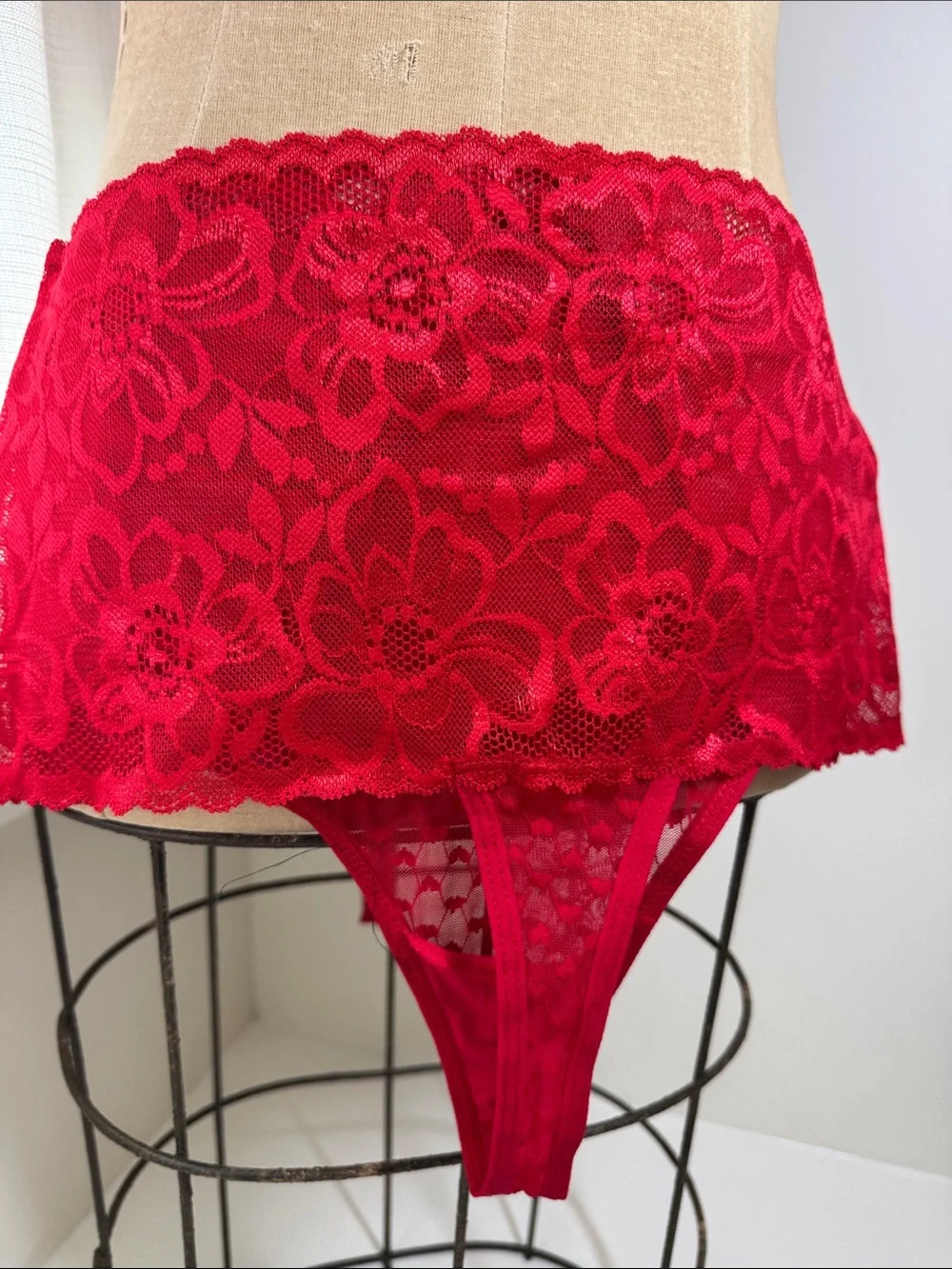 Mapale red lace bralette and panty set. ML.